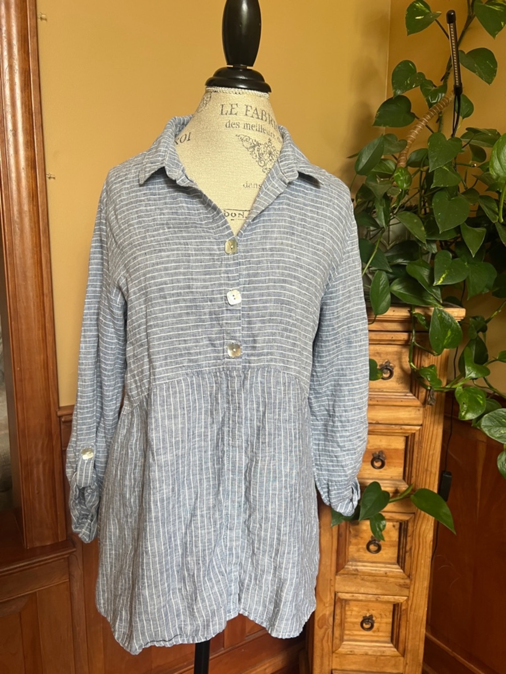 Habitat Linen Blue and White Striped Top Women’s Medium Coastal